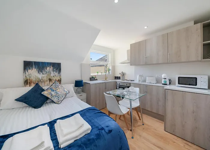 Central & Charming Studio London - 6
